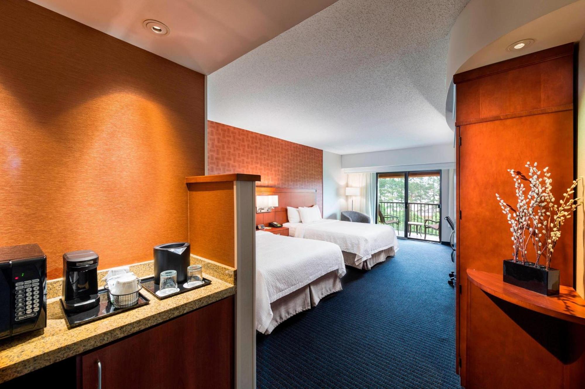 Courtyard By Marriott Atlanta Buford Mall Of Georgia Extérieur photo